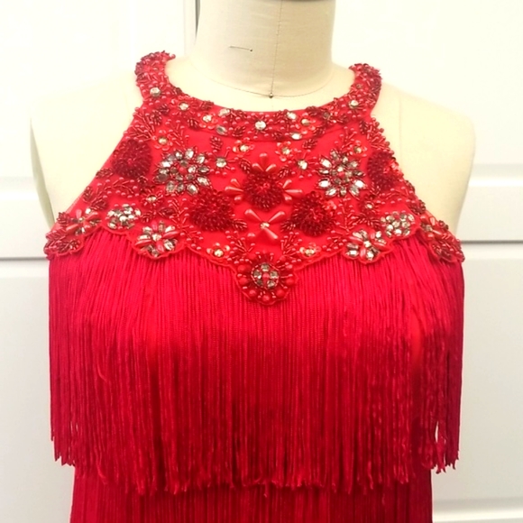 ❤💃 Aidan Mattox Red Fringe Embellished High Neck Dress💃 - Picture 4 of 11